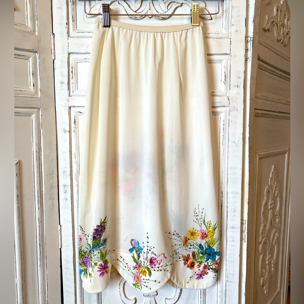 Incredible Vintage “hand painted” Scalloped Slip Skirt Cream Off White Floral XS - Picture 2 of 11